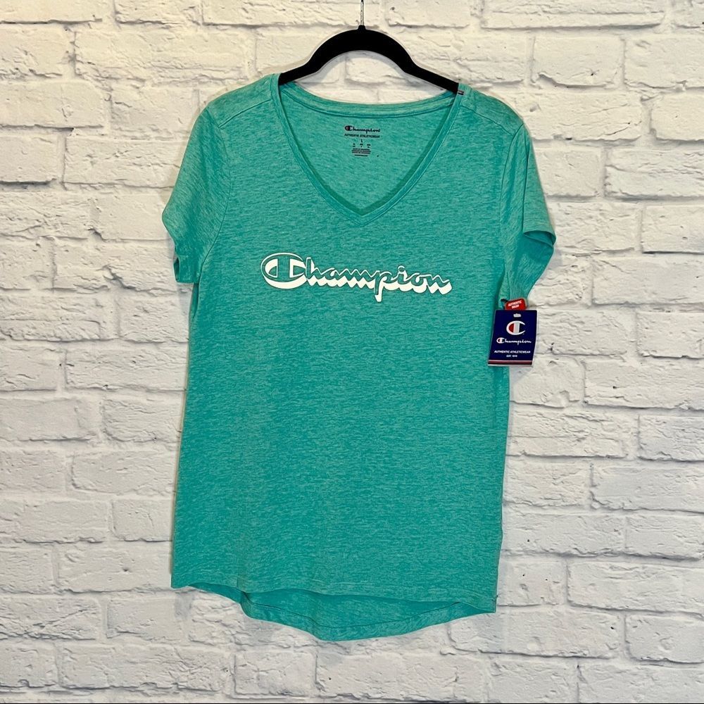 New Champion V-Neck Logo Shirt Authentic Wash
